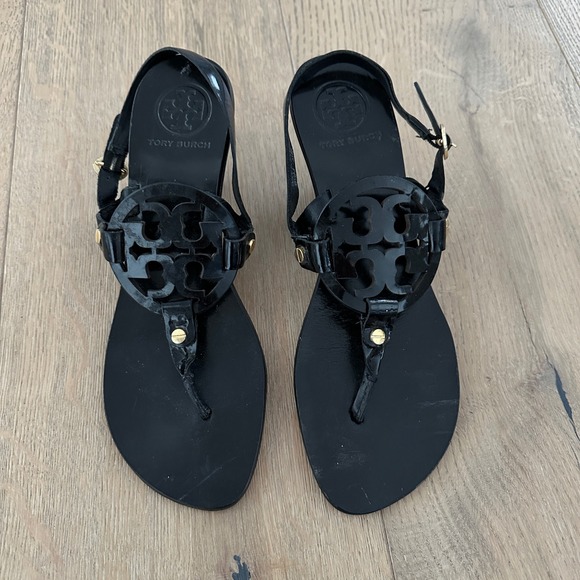 Tory Burch Designer Black Leather Holly Kitten Heel Sling Back Logo Sandals - Picture 1 of 7